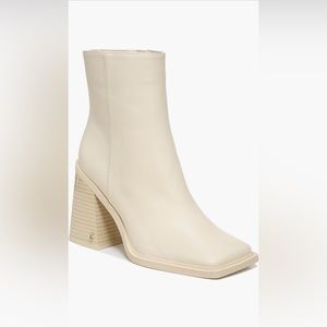 Sam Edelman boots. Layla booties, size8, color modern ivory